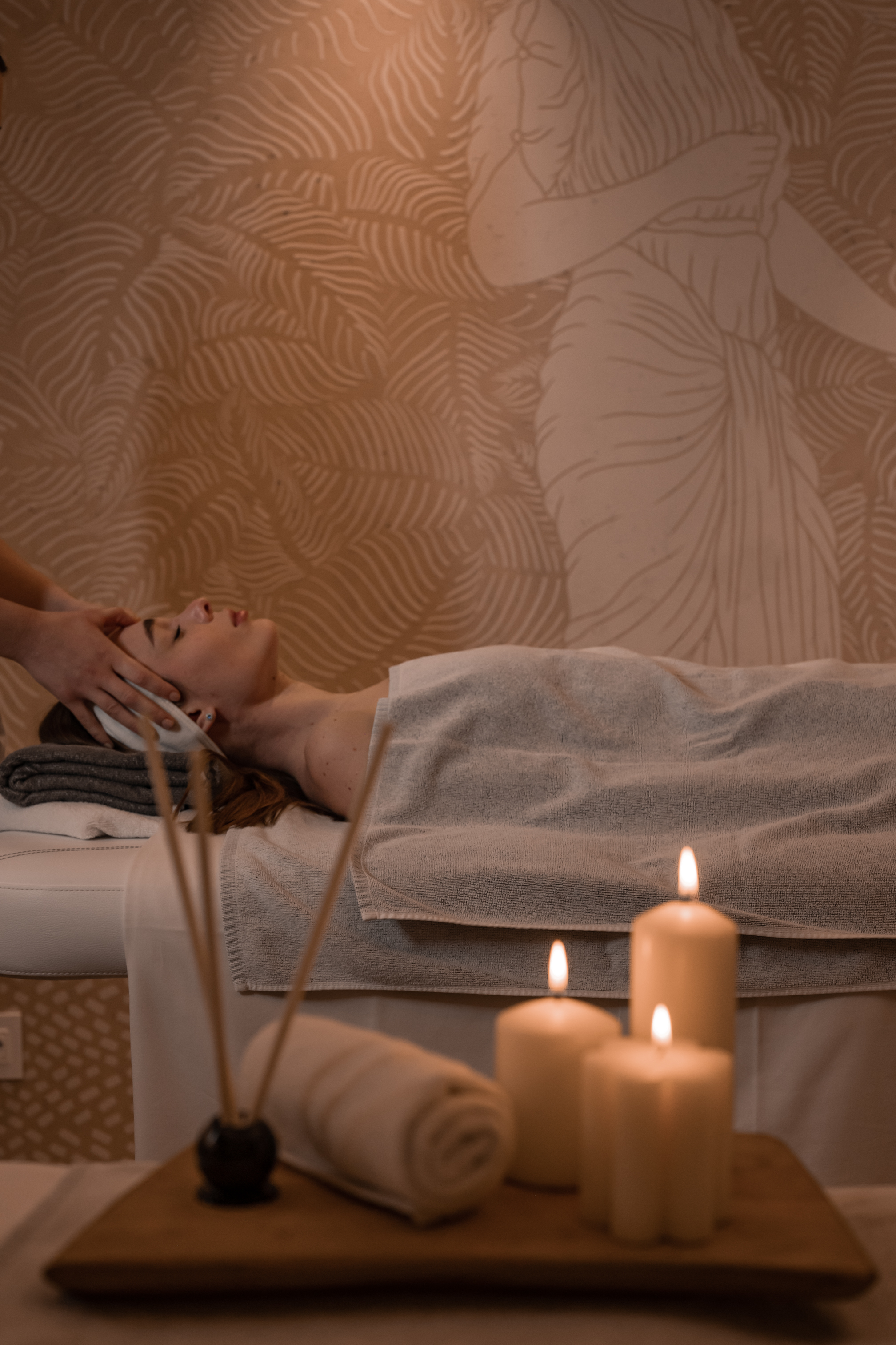 Essential oils and rosemary for aromatherapy massage at Harmonia Wellbeing SPA at Dukley.